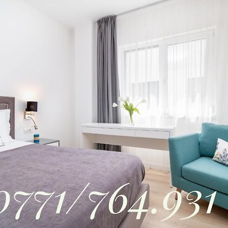 Charlotte Piata Unirii - Free Private Parking 2Bedrooms Apartment Oradea Eksteriør bilde