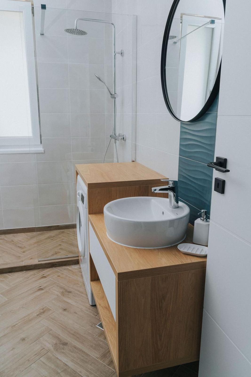 Charlotte Piata Unirii - Free Private Parking 2Bedrooms Apartment Oradea Eksteriør bilde