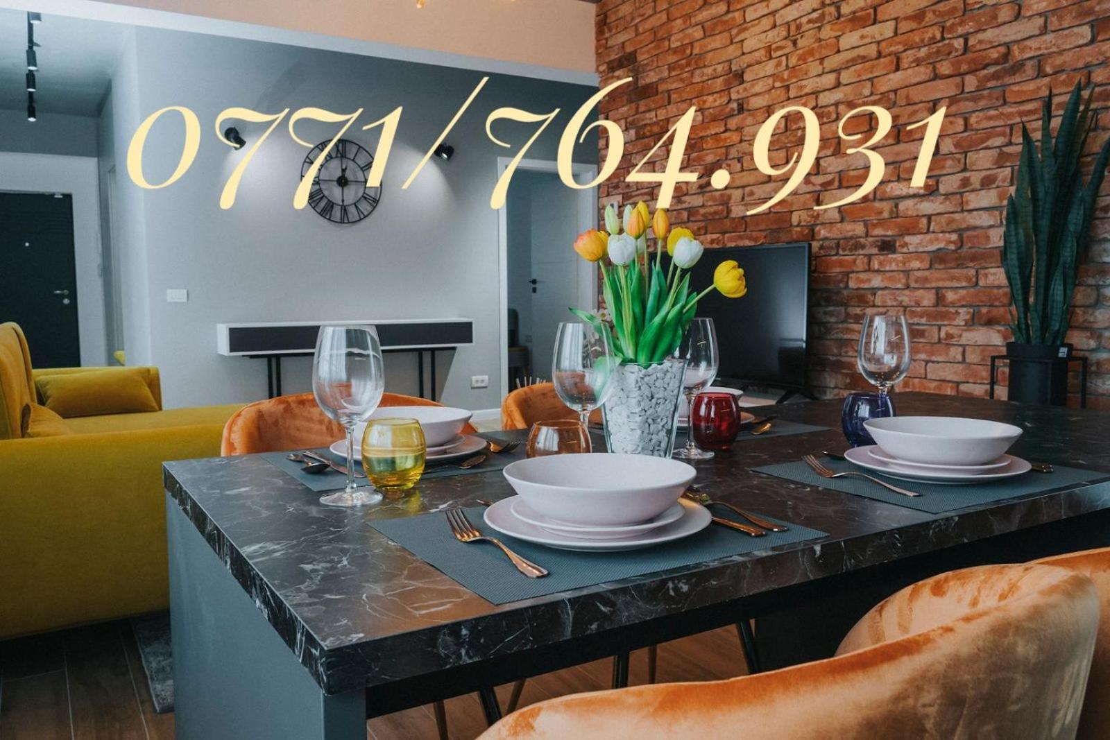 Charlotte Piata Unirii - Free Private Parking 2Bedrooms Apartment Oradea Eksteriør bilde